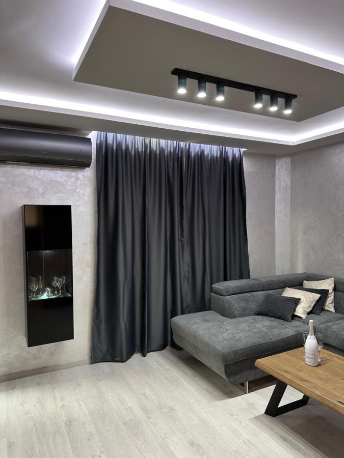 Елегантен Двустаен Апартамент Four Seasons Burgasz Kültér fotó