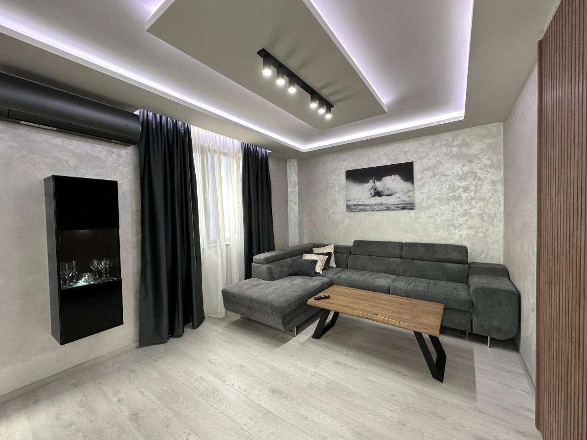 Елегантен Двустаен Апартамент Four Seasons Burgasz Kültér fotó
