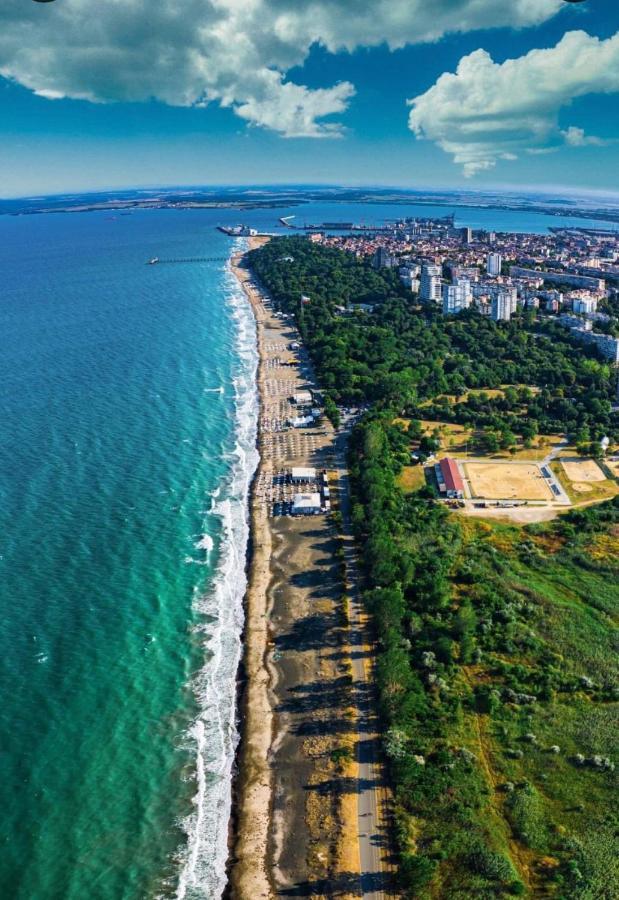 Елегантен Двустаен Апартамент Four Seasons Burgasz Kültér fotó
